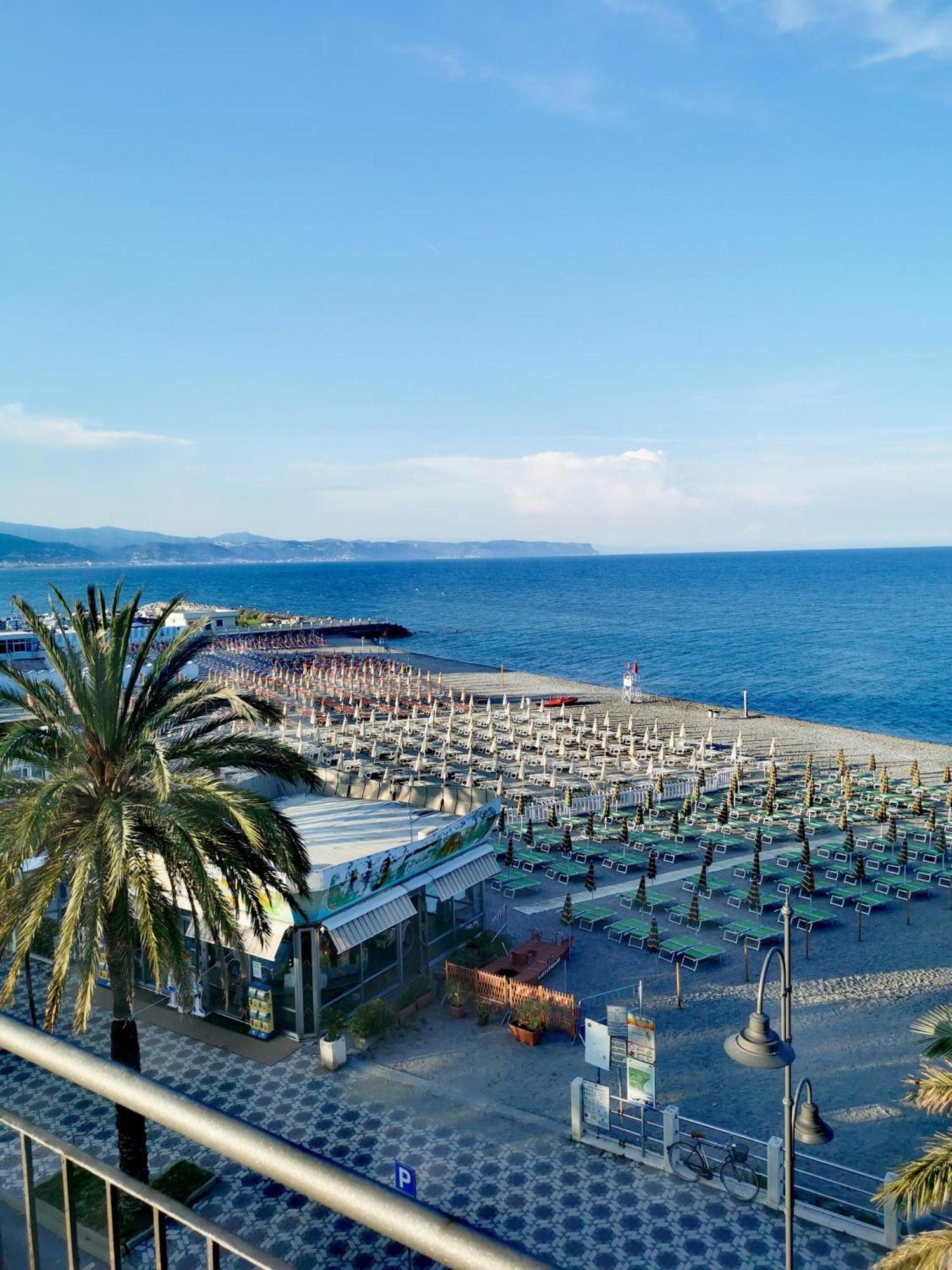 Albium Hotel Albenga Exterior foto