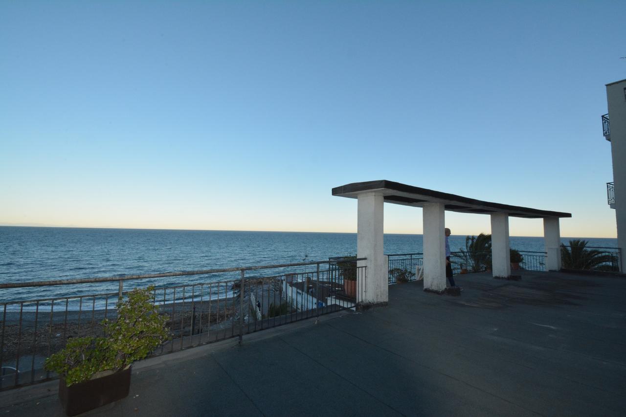 Albium Hotel Albenga Exterior foto